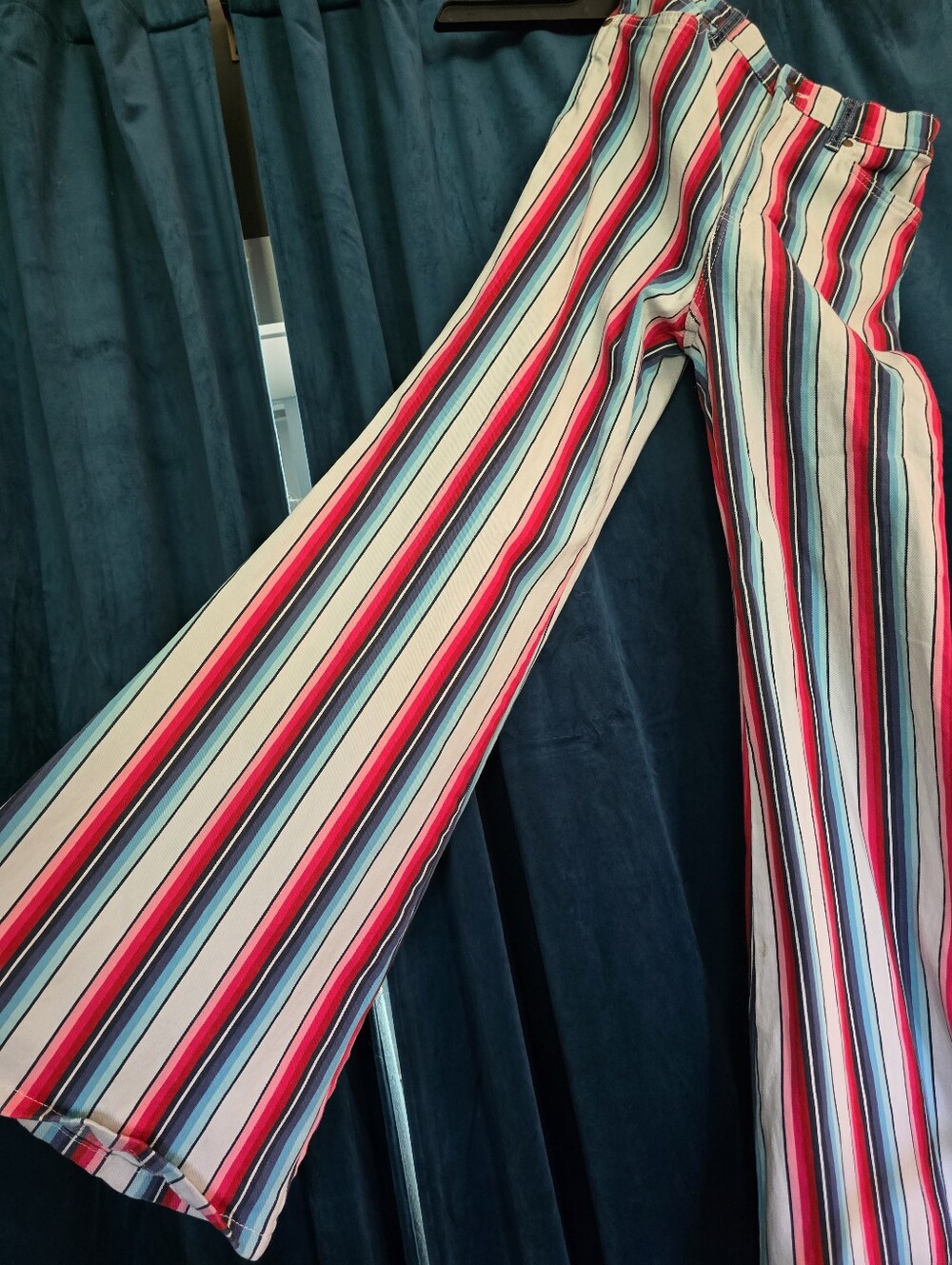 Wrangler Retro Serape Stripe Flare Jeans Women's 28x32 Western - Picture 5 of 7